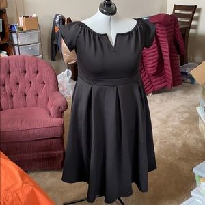 Plus-sized (2XL) Black Off the Shoulder Party Dres